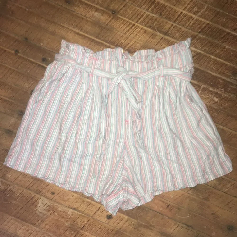 American Eagle M striped paper bag raw string shorts